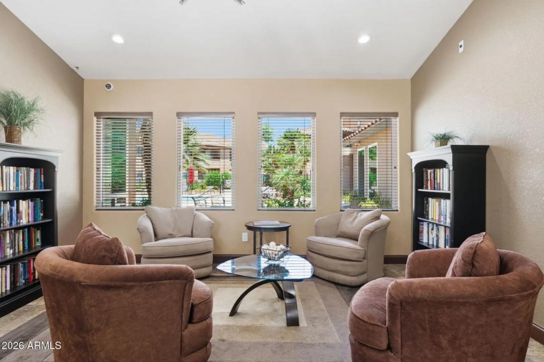 Real Estate Picture 32