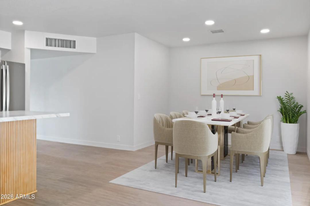 Real Estate Picture 7