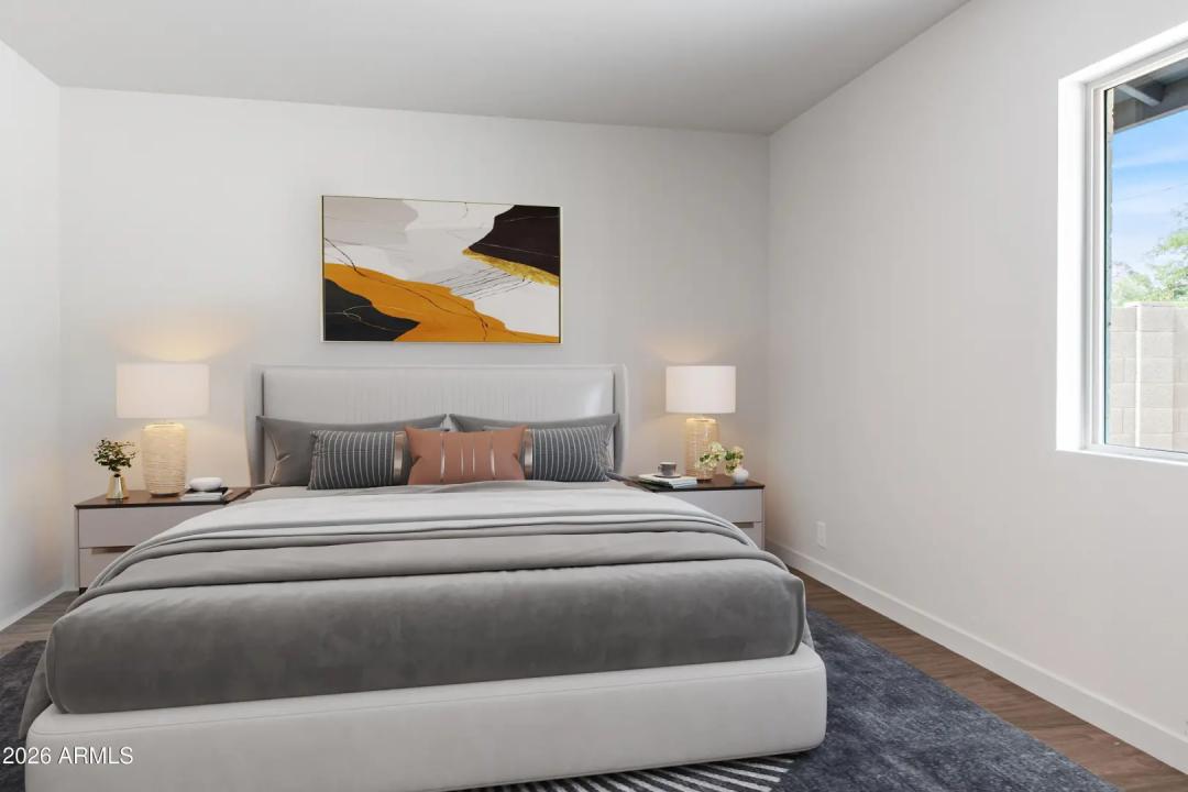 Real Estate Picture 20