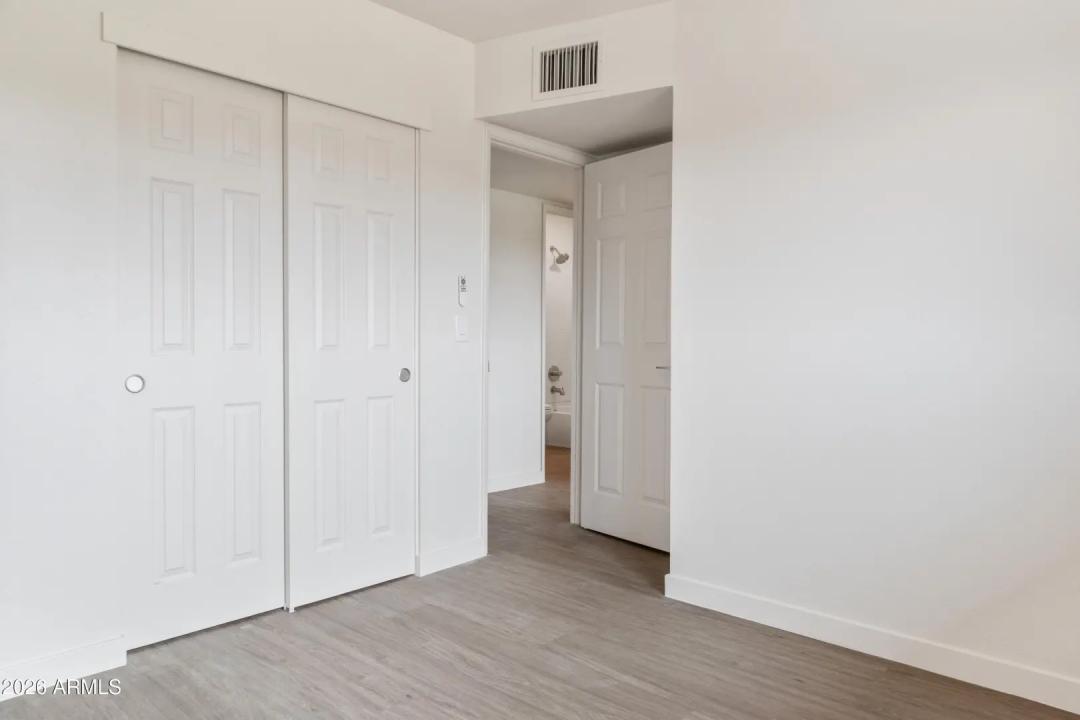 Real Estate Picture 24