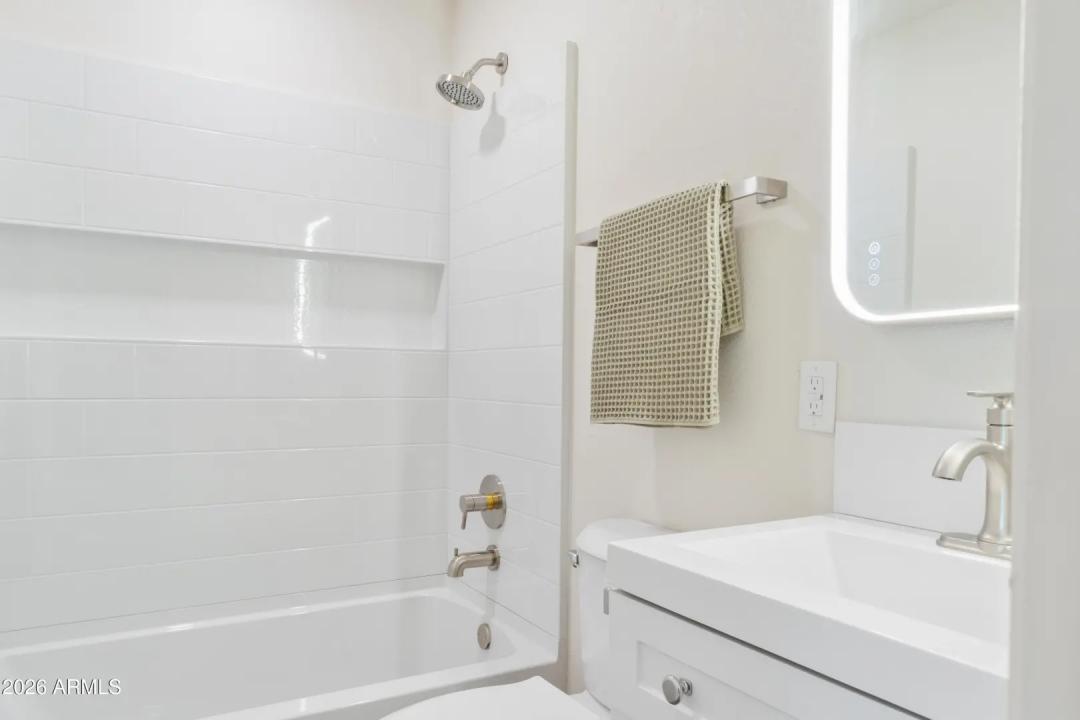 Real Estate Picture 29