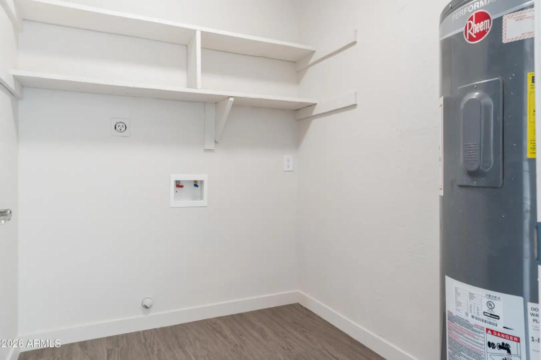 Real Estate Picture 30