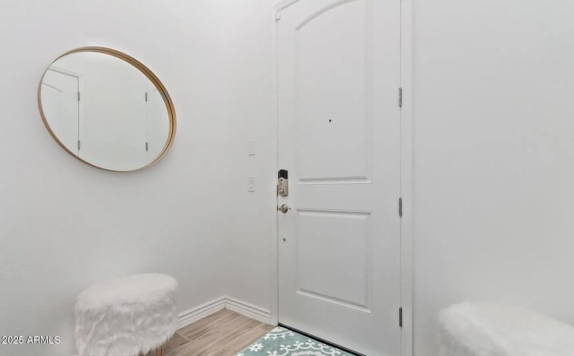 Real Estate Picture 14