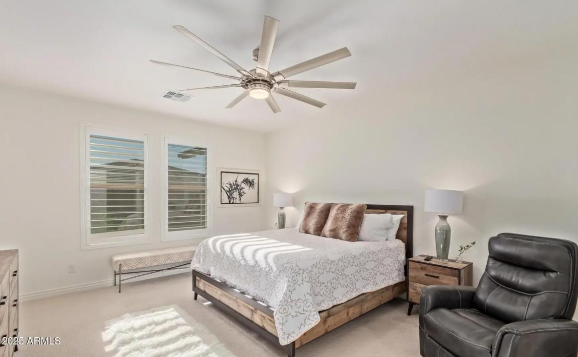 Real Estate Picture 15