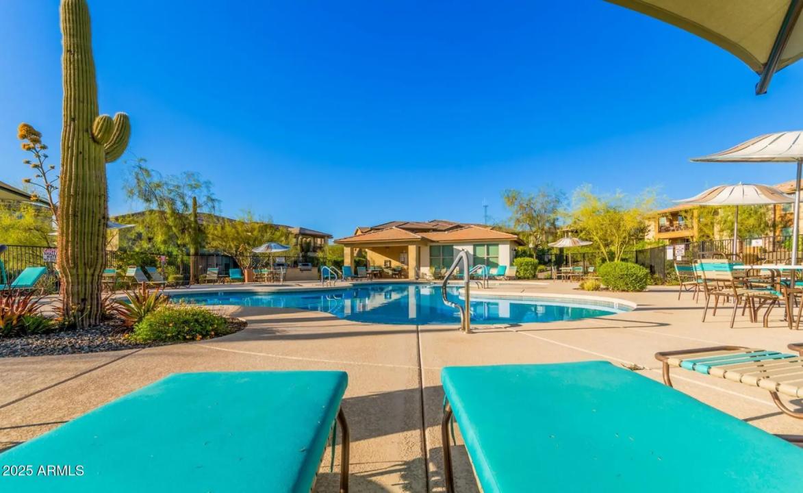 Real Estate Picture 32