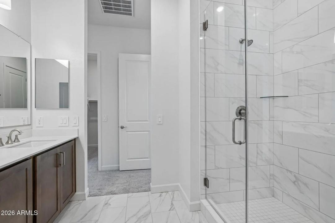 Real Estate Picture 27