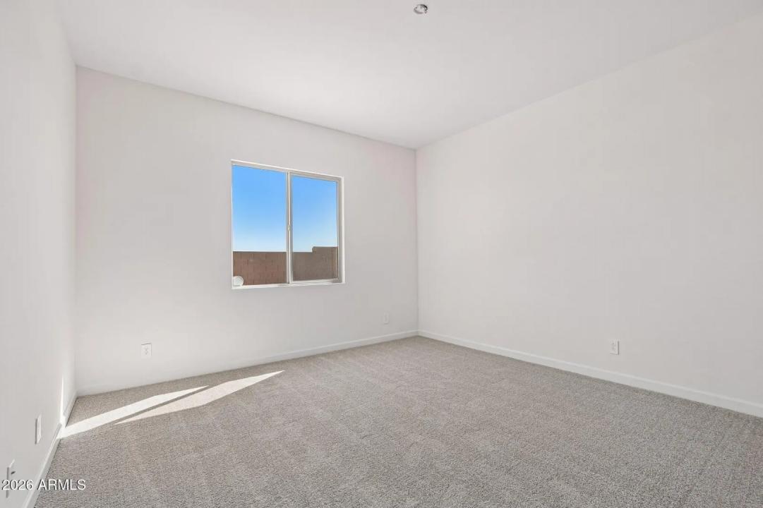 Real Estate Picture 28