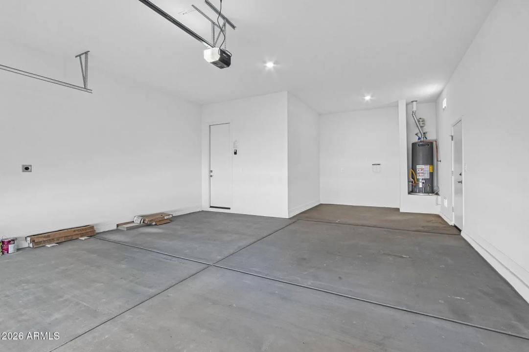 Real Estate Picture 32