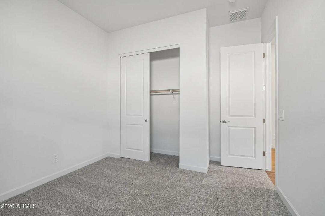 Real Estate Picture 17
