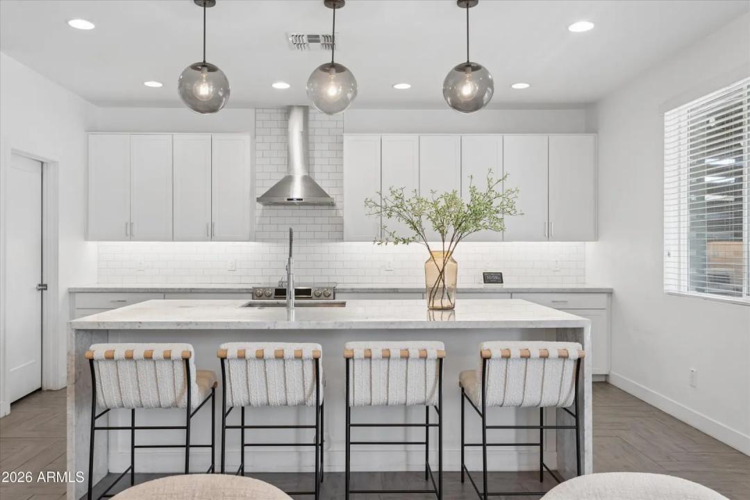 Real Estate Picture 10