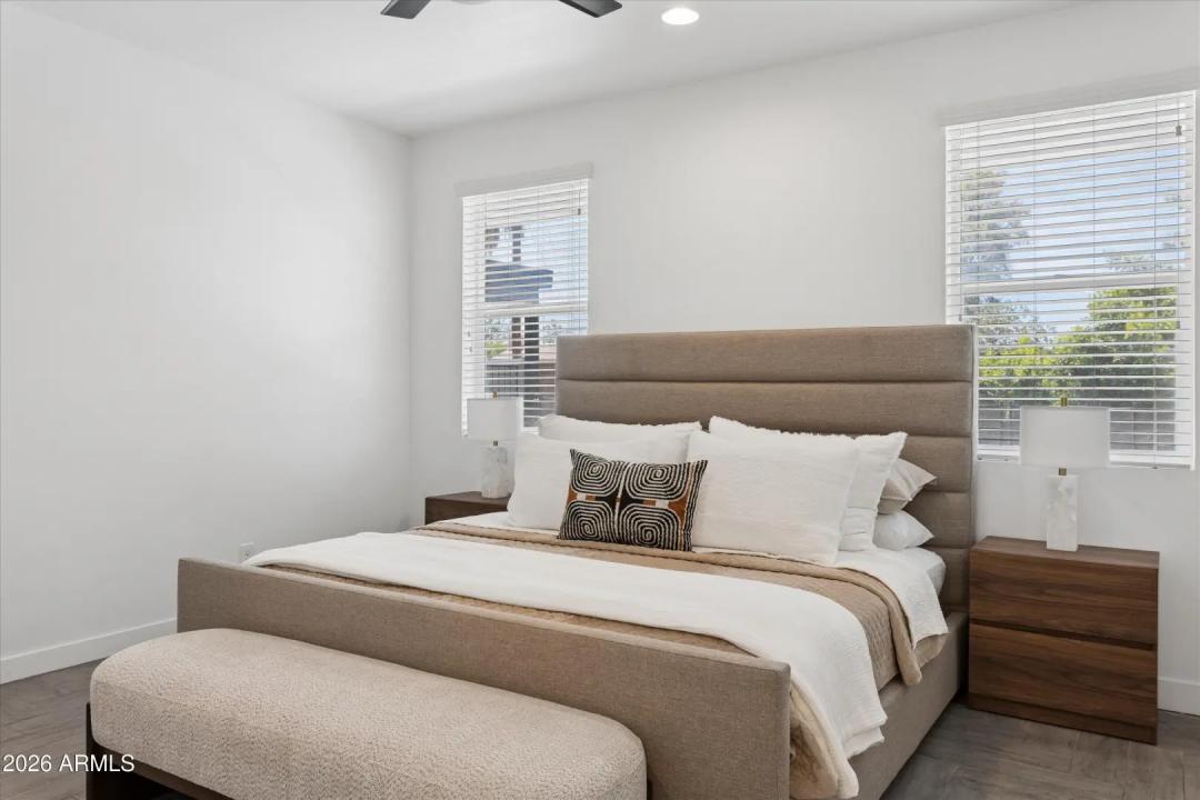 Real Estate Picture 15