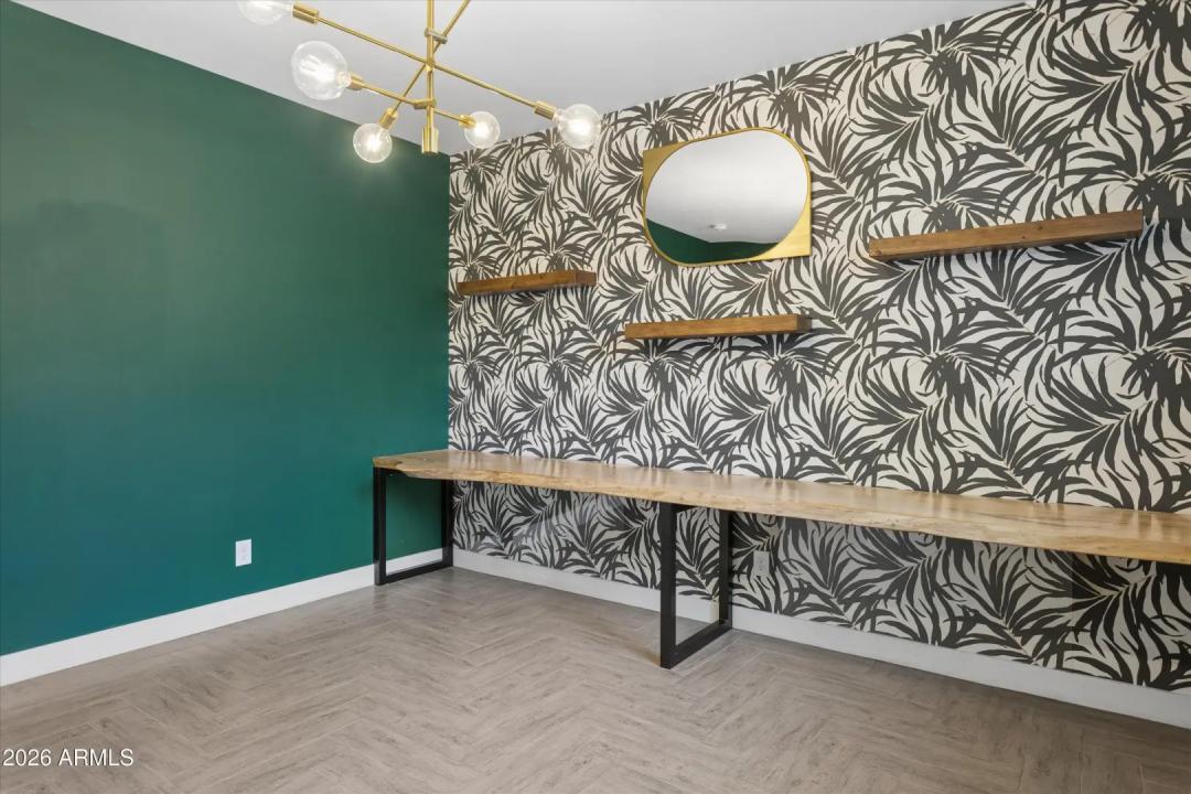 Real Estate Picture 27