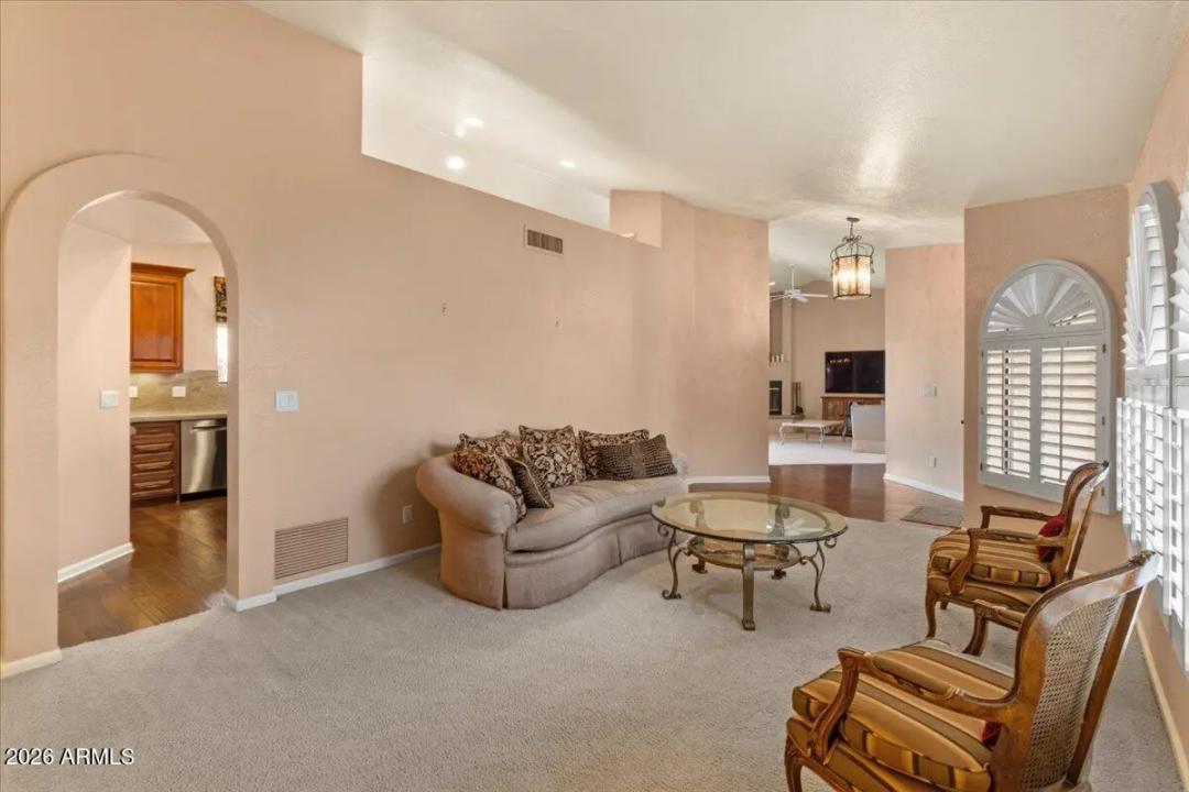 Real Estate Picture 13