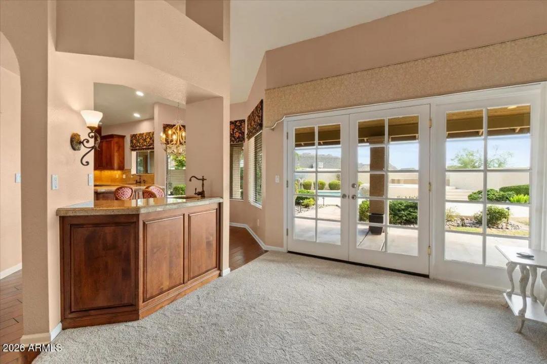 Real Estate Picture 11