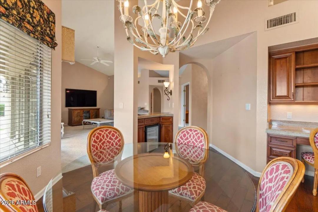 Real Estate Picture 16