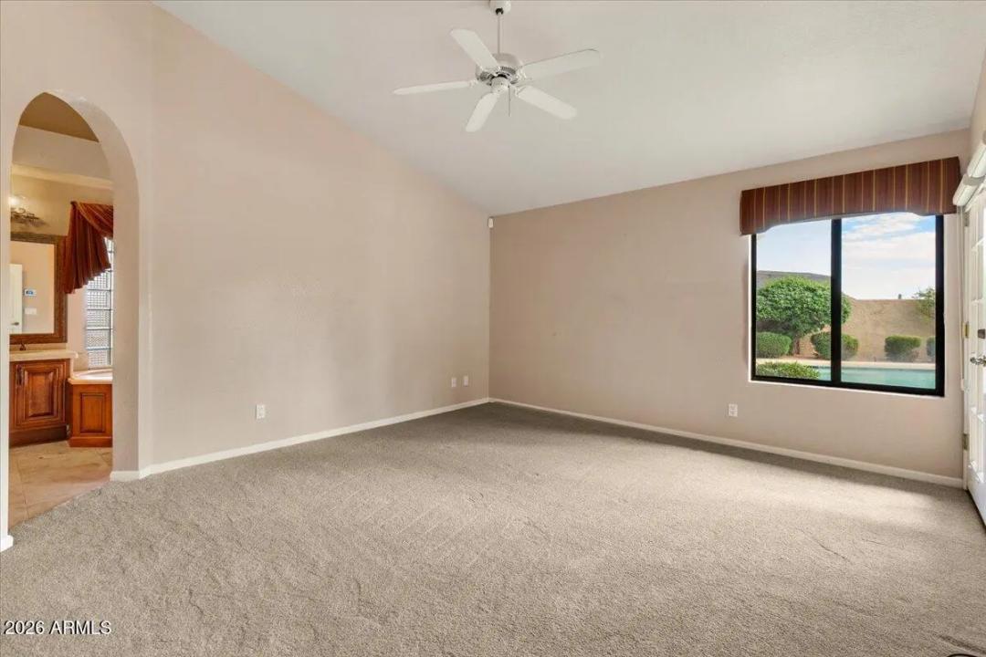 Real Estate Picture 18