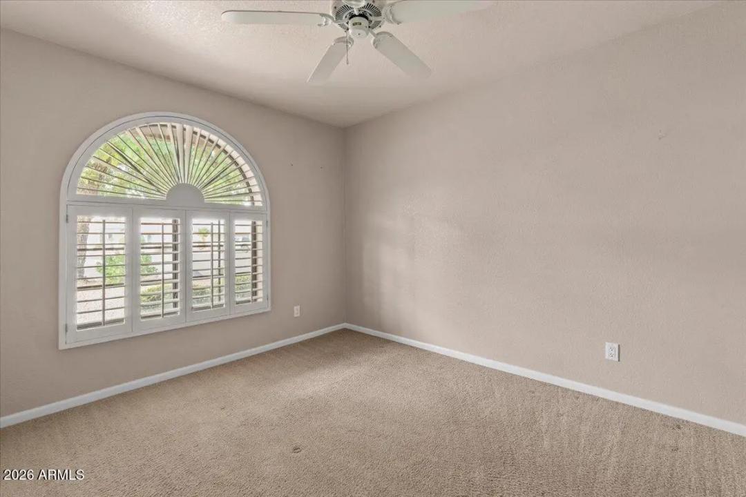 Real Estate Picture 26