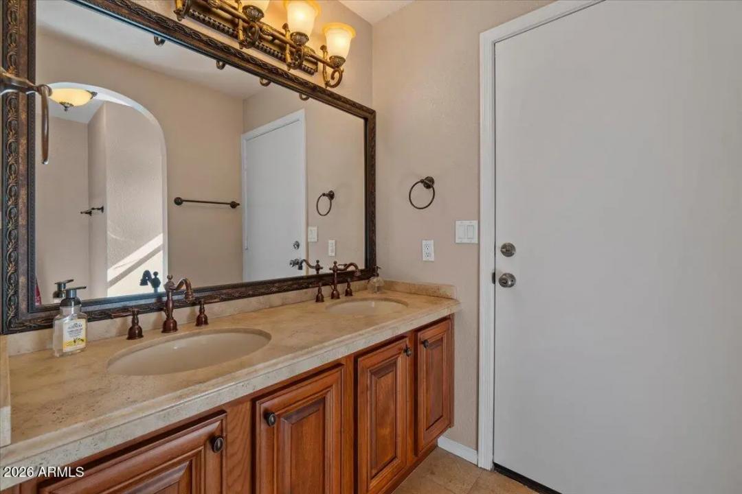 Real Estate Picture 30
