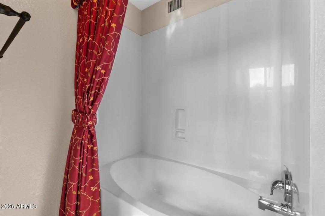 Real Estate Picture 31