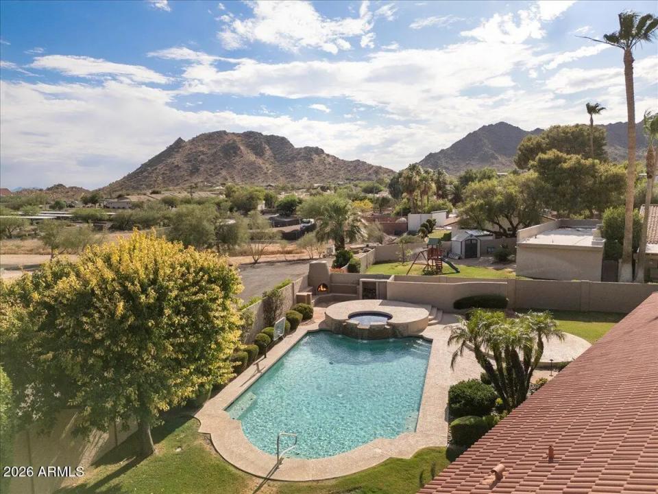 Real Estate Picture 38