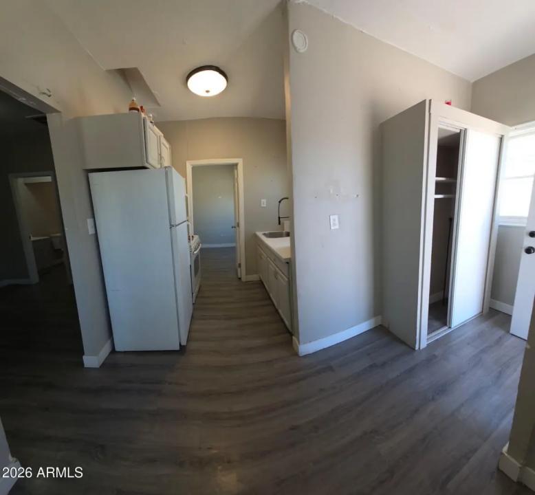 Real Estate Picture 9