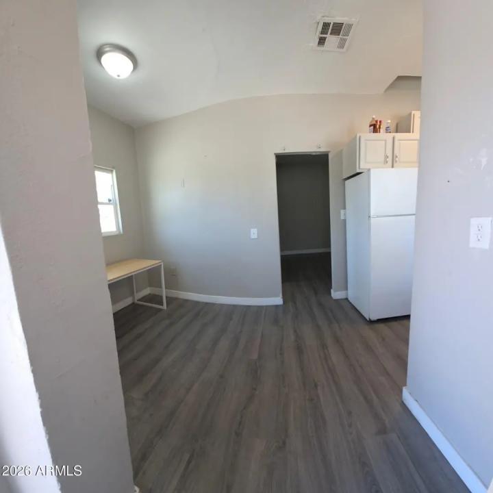 Real Estate Picture 2