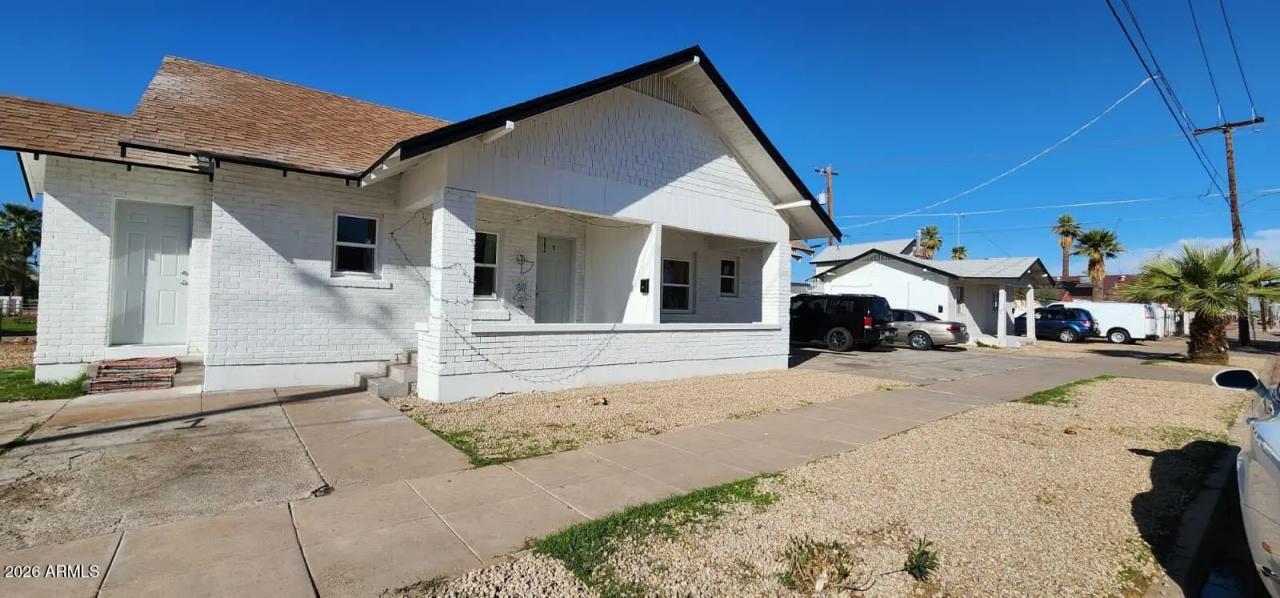 Real Estate Picture 12