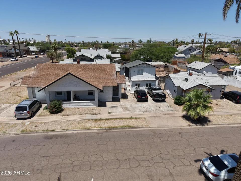 Real Estate Picture 23