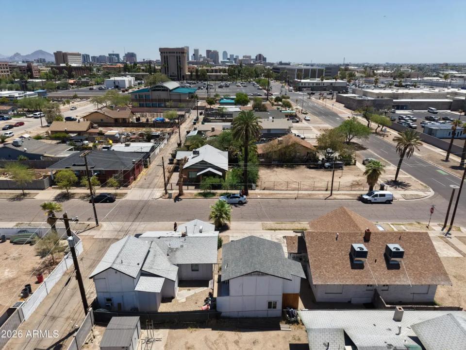 Real Estate Picture 26