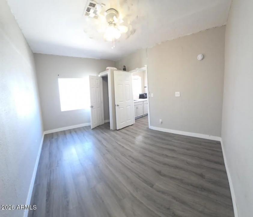 Real Estate Picture 34