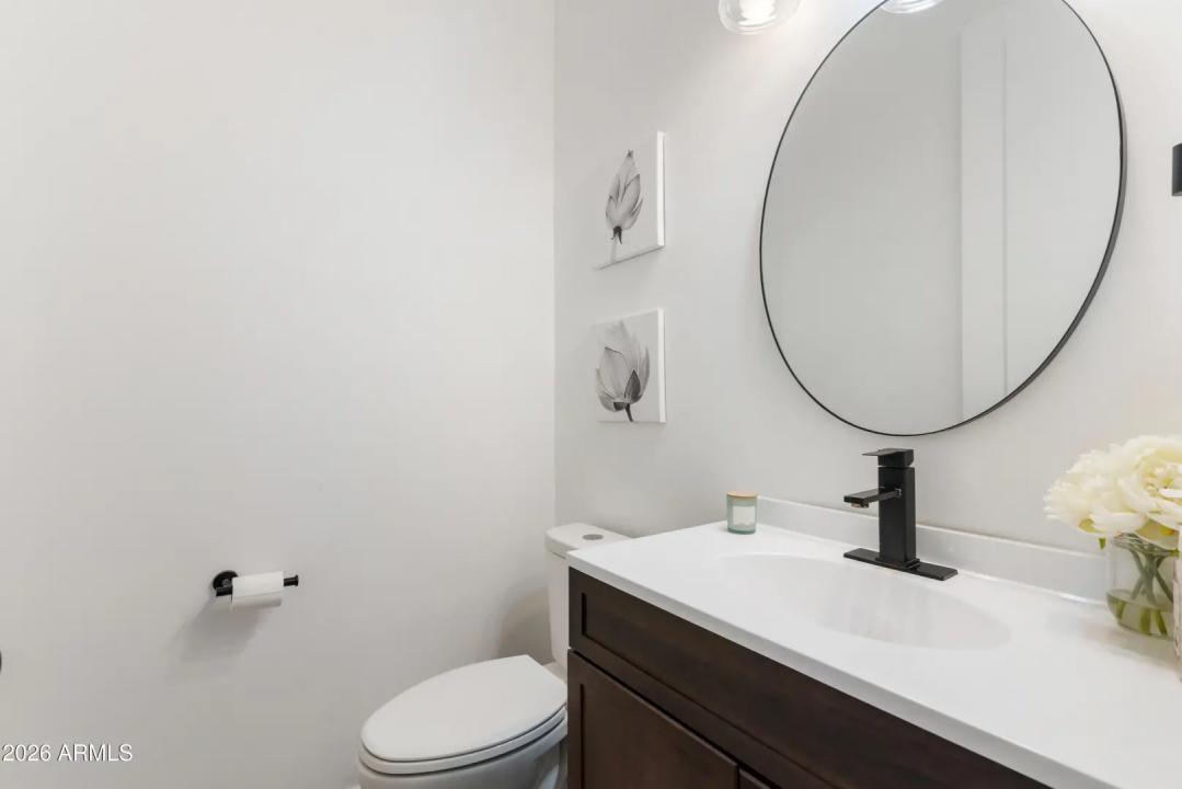 Real Estate Picture 13