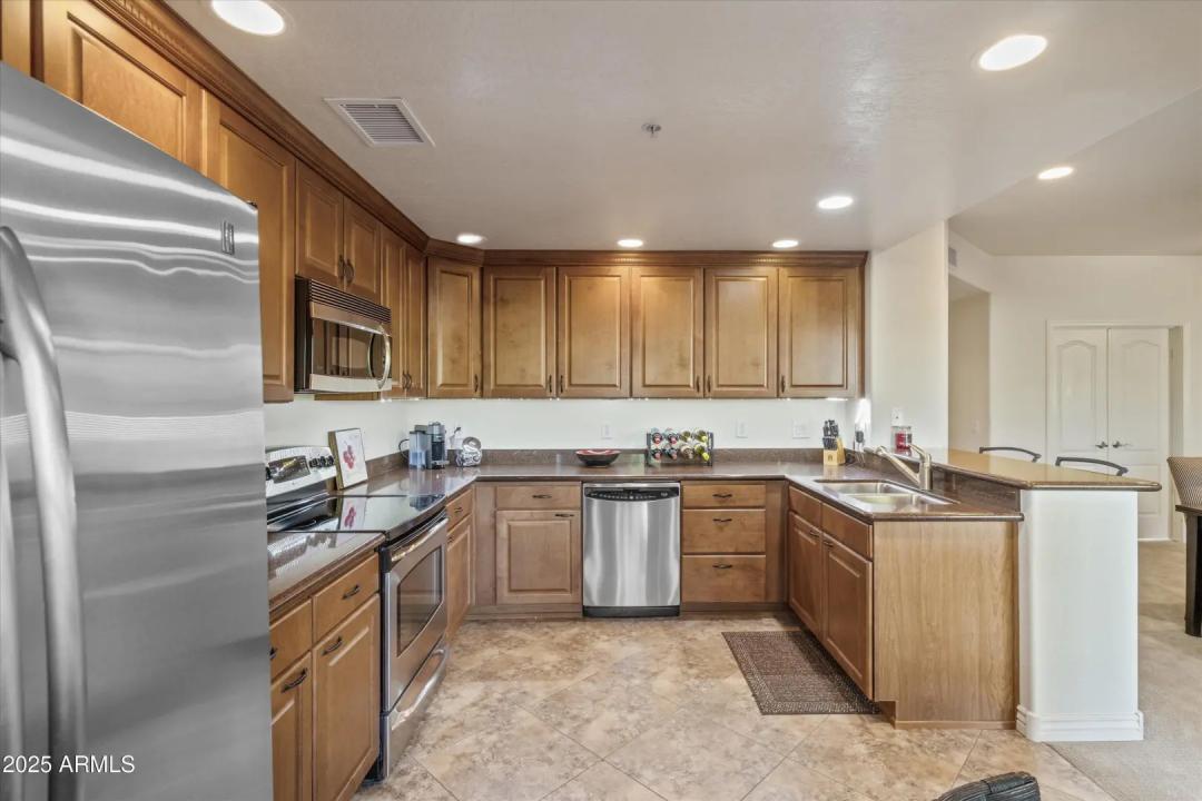 Real Estate Picture 9