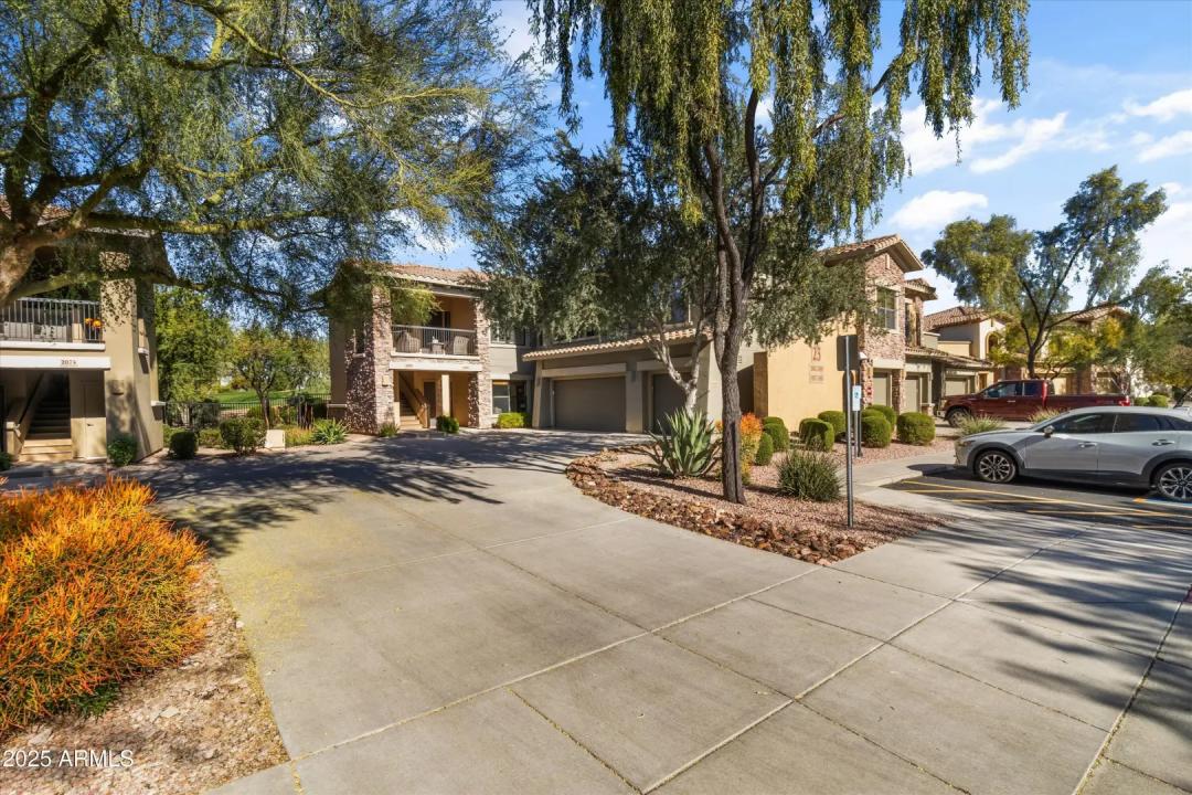 Real Estate Picture 24