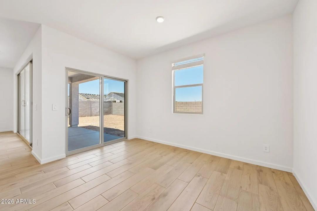 Real Estate Picture 13