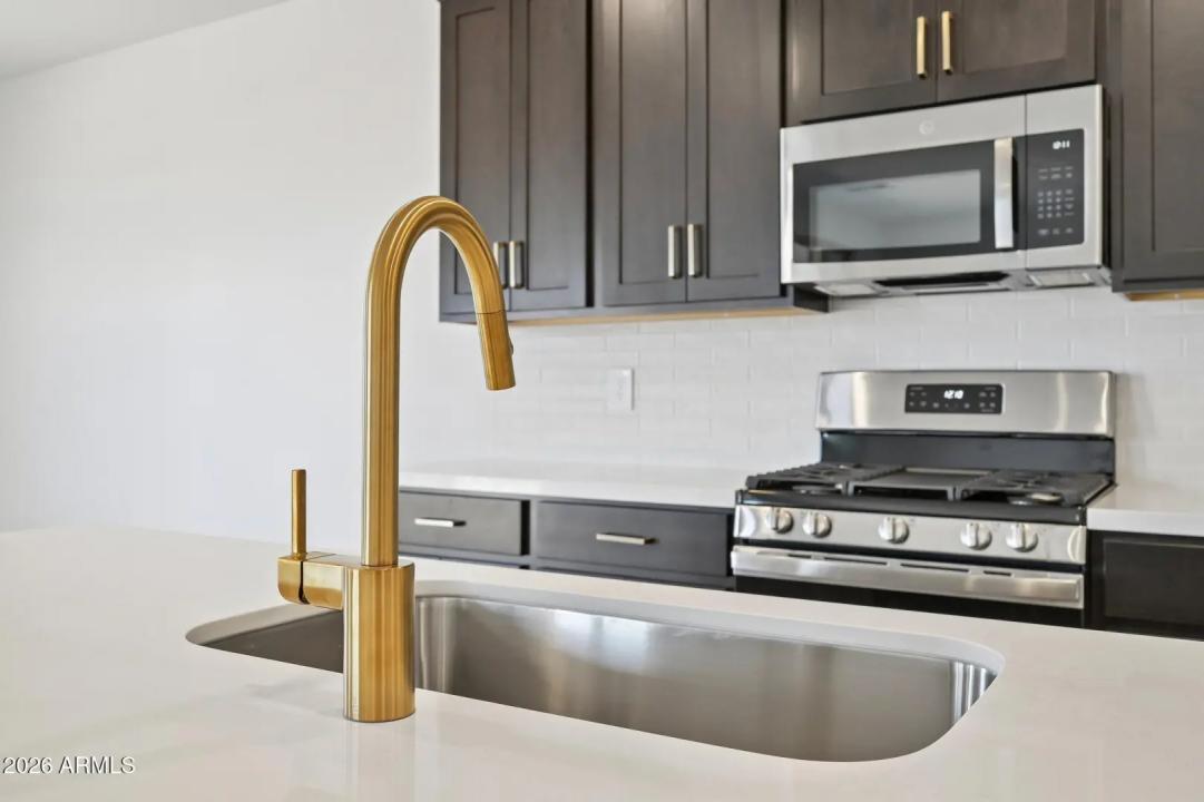 Real Estate Picture 19