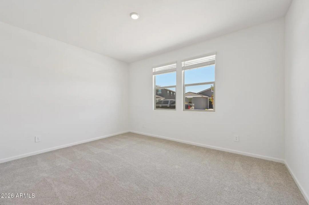 Real Estate Picture 22