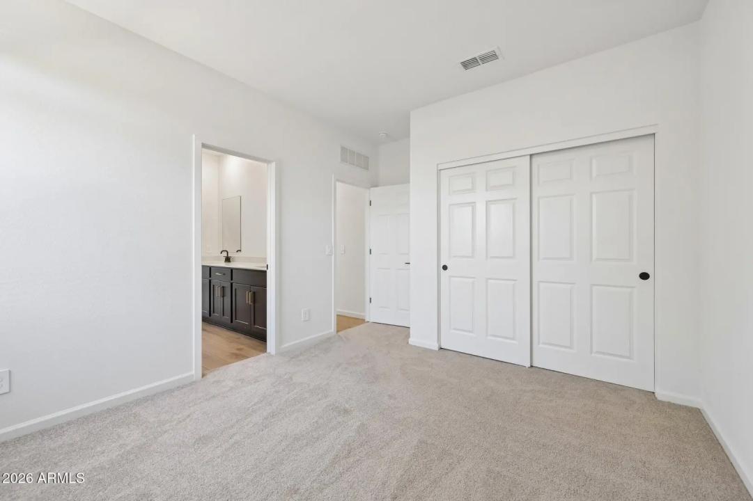 Real Estate Picture 28
