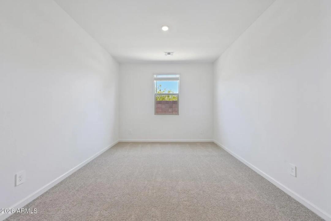 Real Estate Picture 29