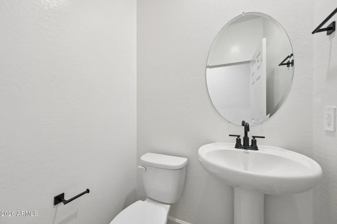 Real Estate Picture 35
