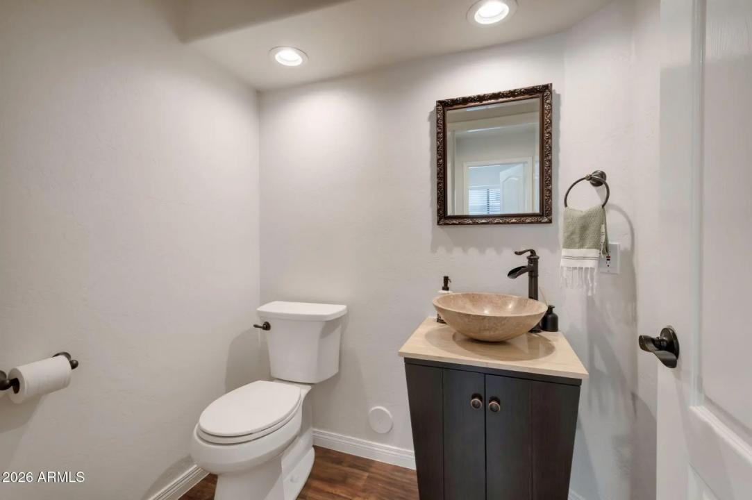 Real Estate Picture 19