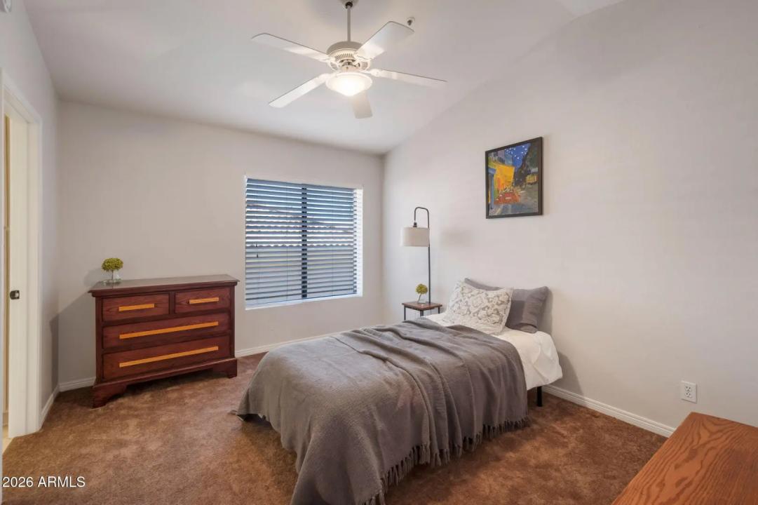 Real Estate Picture 36