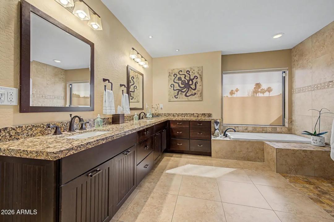 Real Estate Picture 19