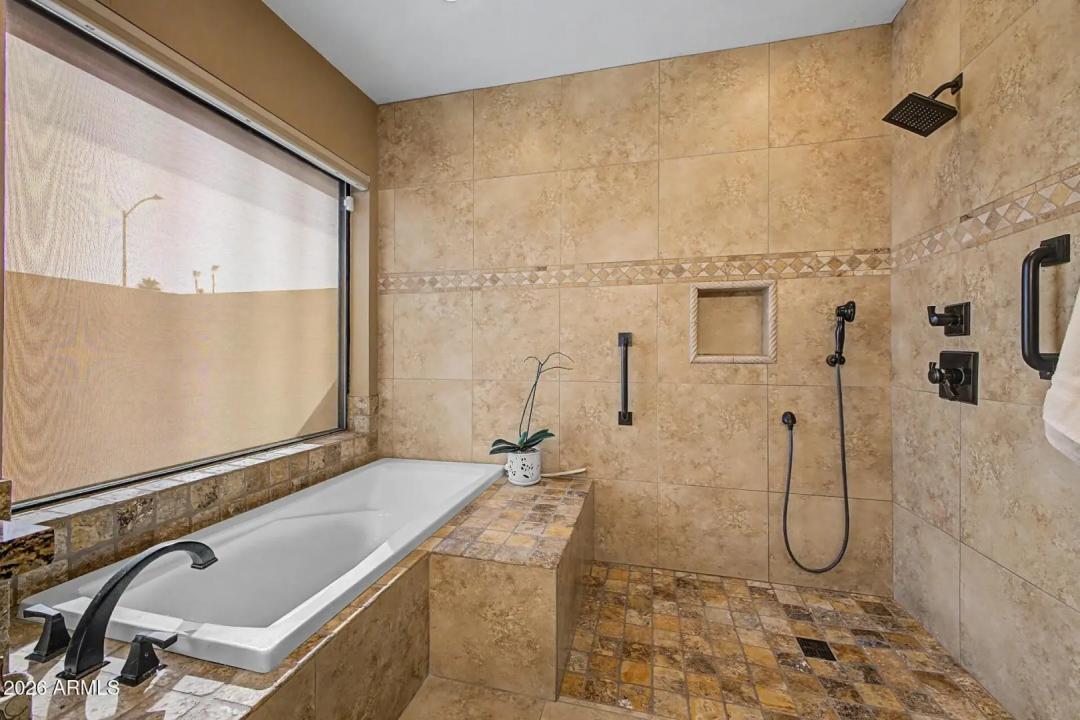 Real Estate Picture 20