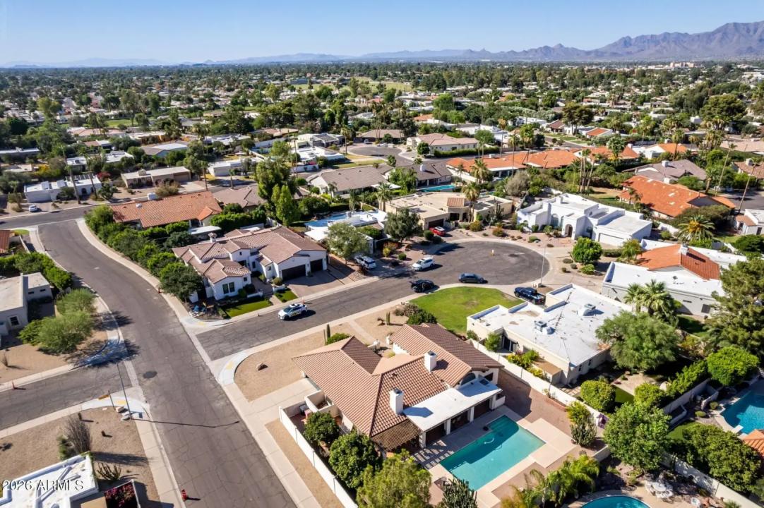 Real Estate Picture 2