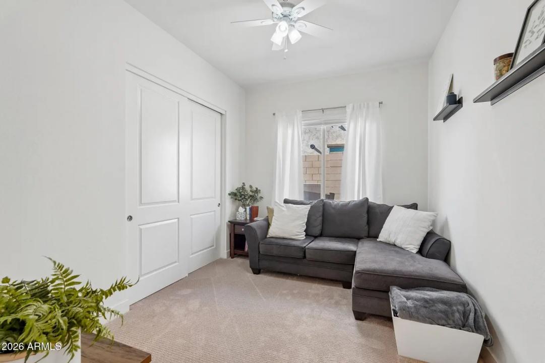 Real Estate Picture 17