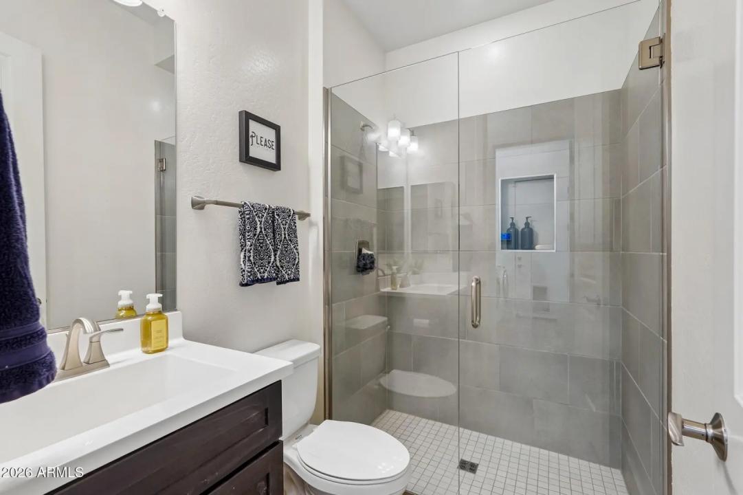 Real Estate Picture 18