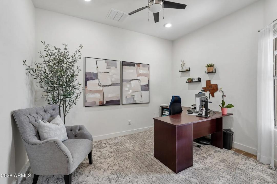 Real Estate Picture 19