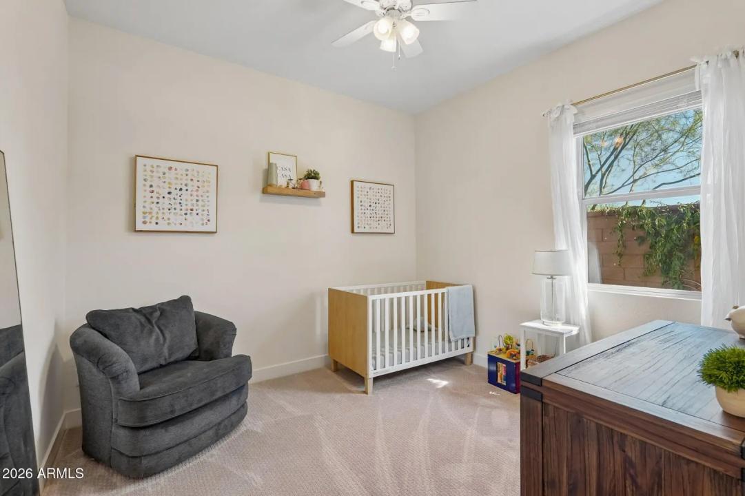 Real Estate Picture 16