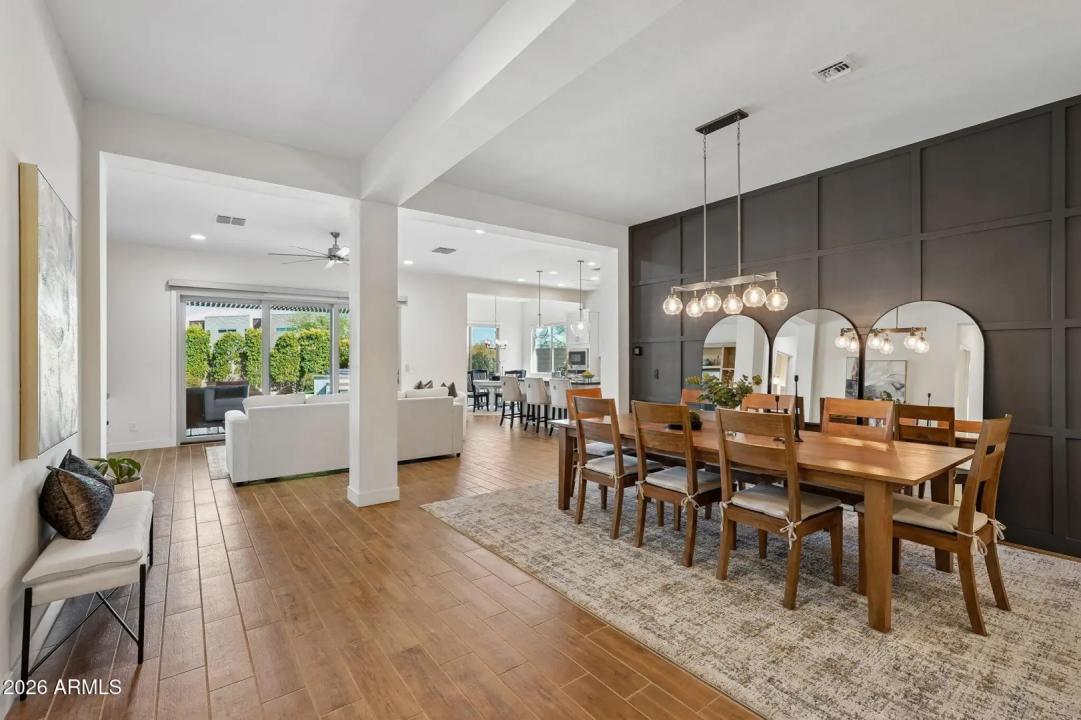 Real Estate Picture 13
