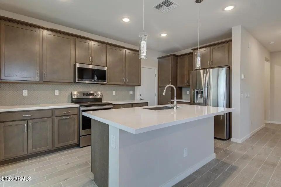 Real Estate Picture 8